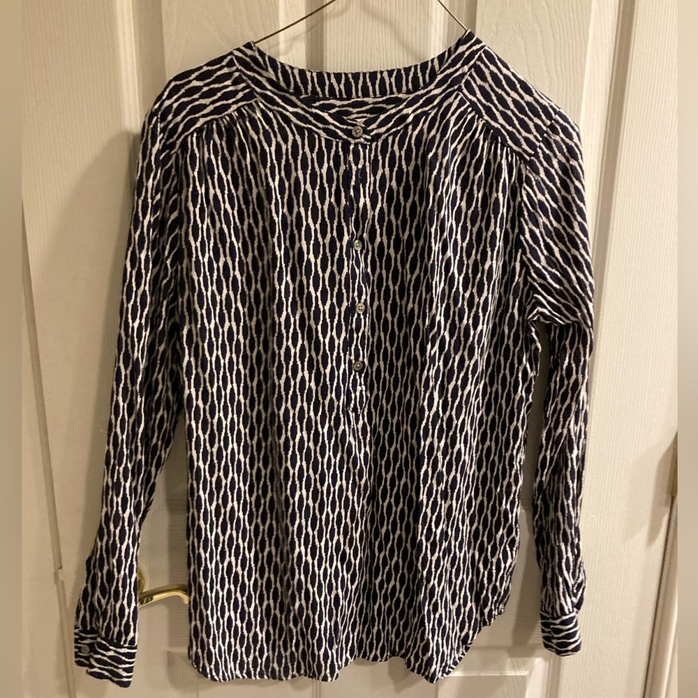Loft black and white blouse that buttons down.  Very good.​